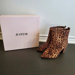 Just Fab Women's Size 9.5 Olyvia Leopard Print 3" Block Heel Boots Animal Print